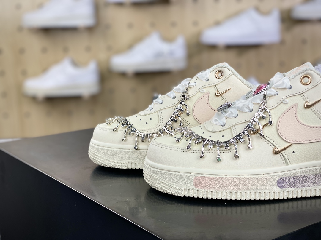 260 耐克Nike Wmns Air Force 1' 07 LX"Rose Gold"空军一号板鞋“米白粉金小四钩水晶项链”FV1122-333