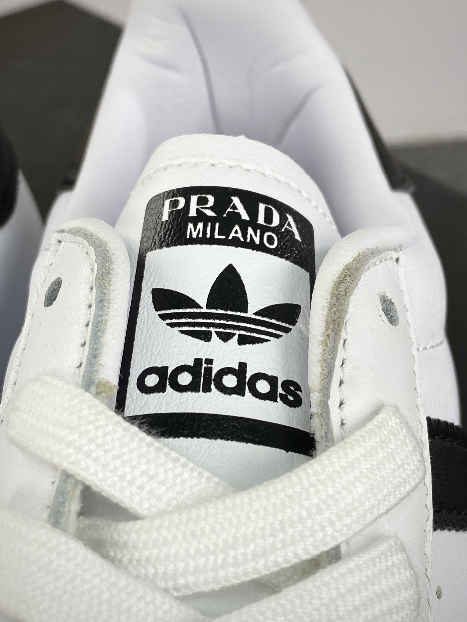 180 Prada x adidas Originals Superstar 80s"Core White/Core Black"贝壳头板鞋“皮革白黑三杠LOGO普拉达”FW6680