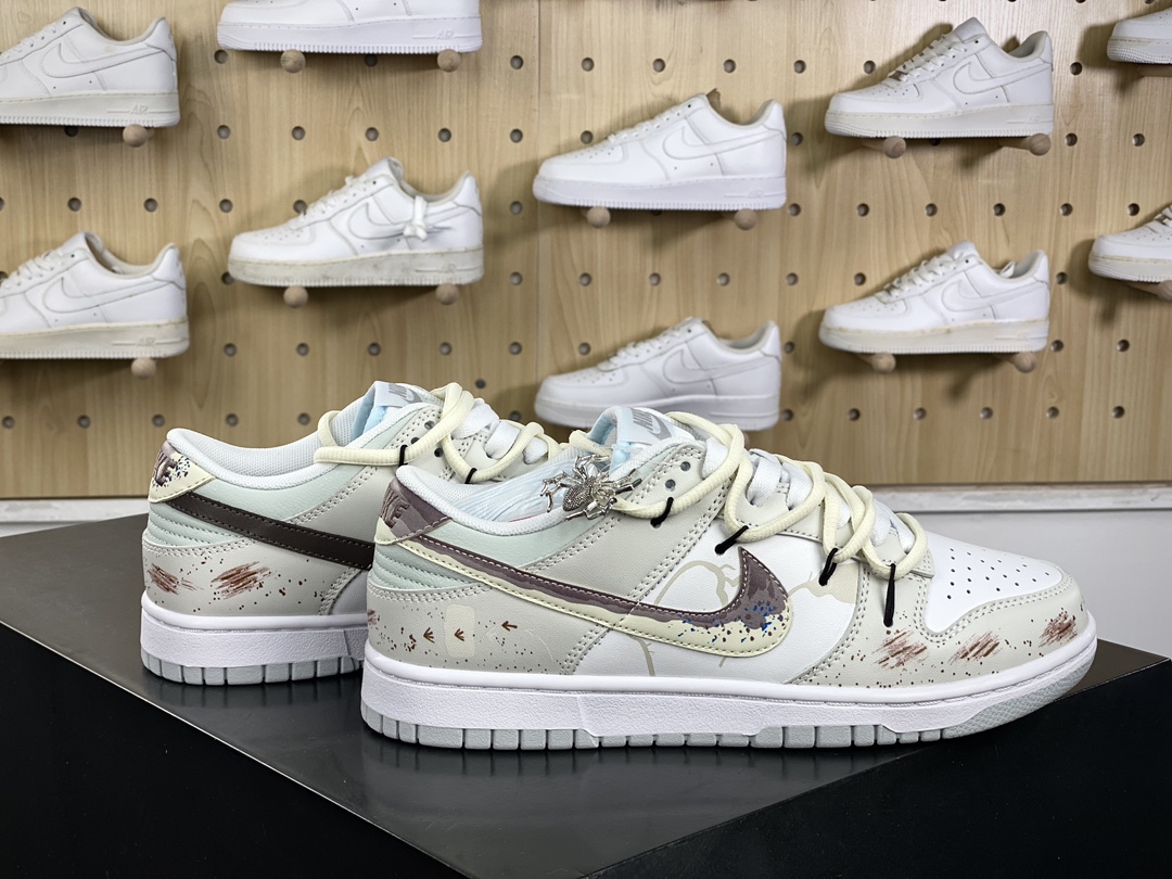 260 耐克Nike SB Dunk Low Lot"Neutral"扣篮系列低帮板鞋“皮革灰褐城市废墟绑绳”DV0831-101