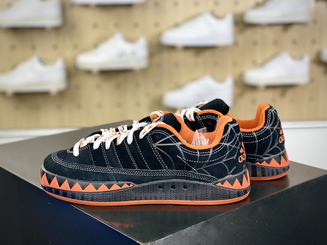 阿迪达斯Adidas Originals Adimatic Low”Halloween”复古鲨鱼面包休闲运动休闲滑板板鞋“黑橙南瓜蜘蛛网”IG4024