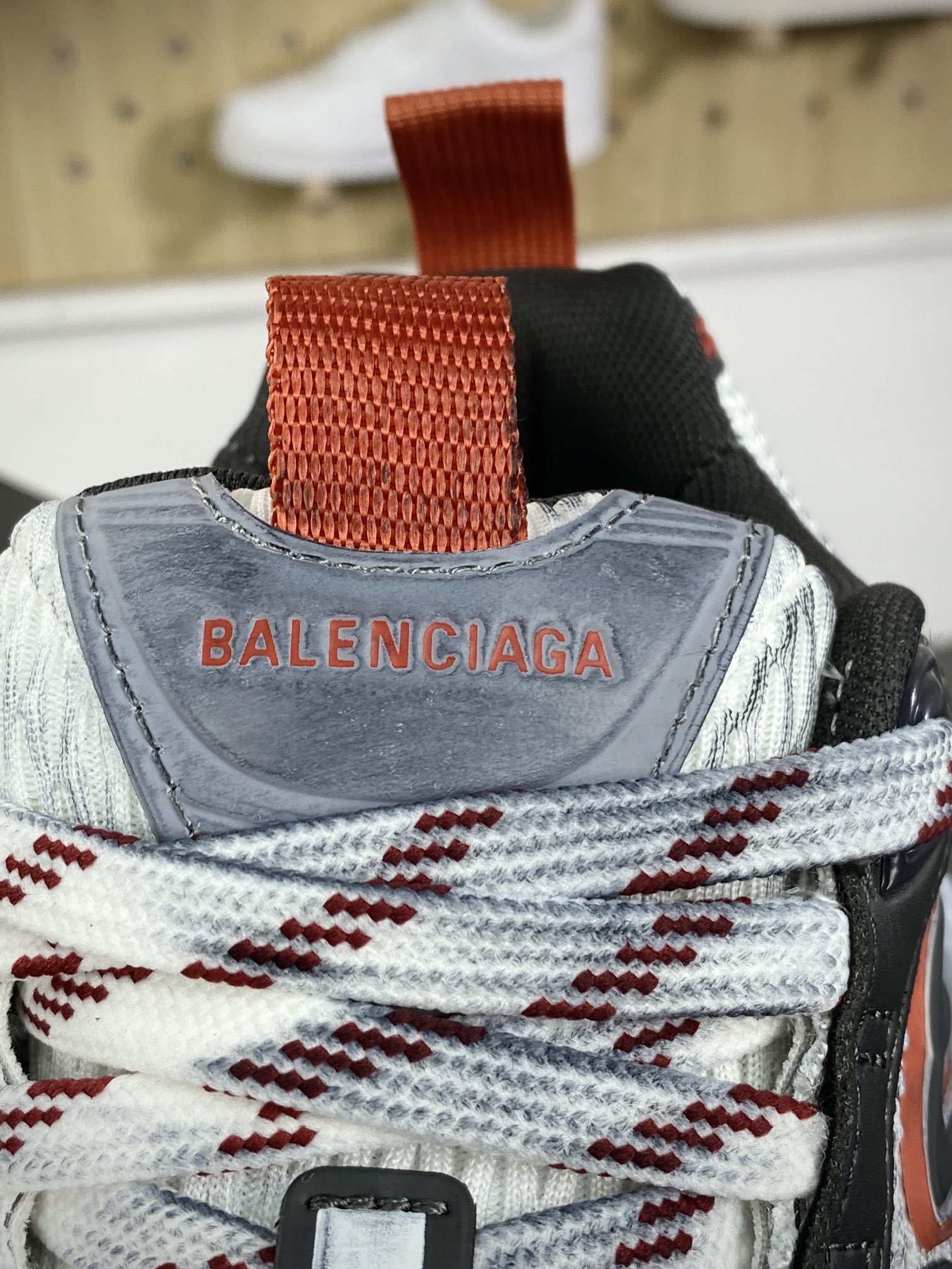 400 巴黎世家BALENCIAGA Cargo Sneaker 10XL船型系列低帮运动鞋“白黑红白做旧”792779 W2MV2 1960