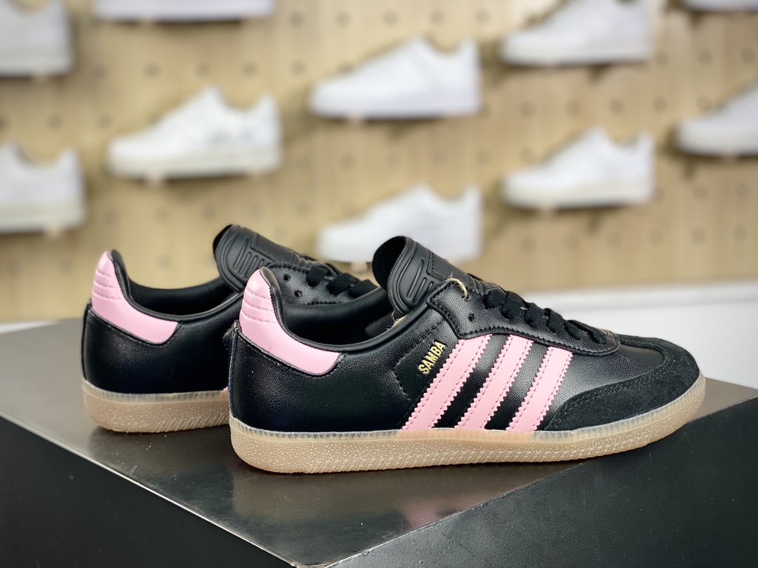 220 Lionel Messi x adidas Samba"Inter Miami CF/Black Pink"桑巴舞系板鞋“联名迈阿密黑粉”IH8157