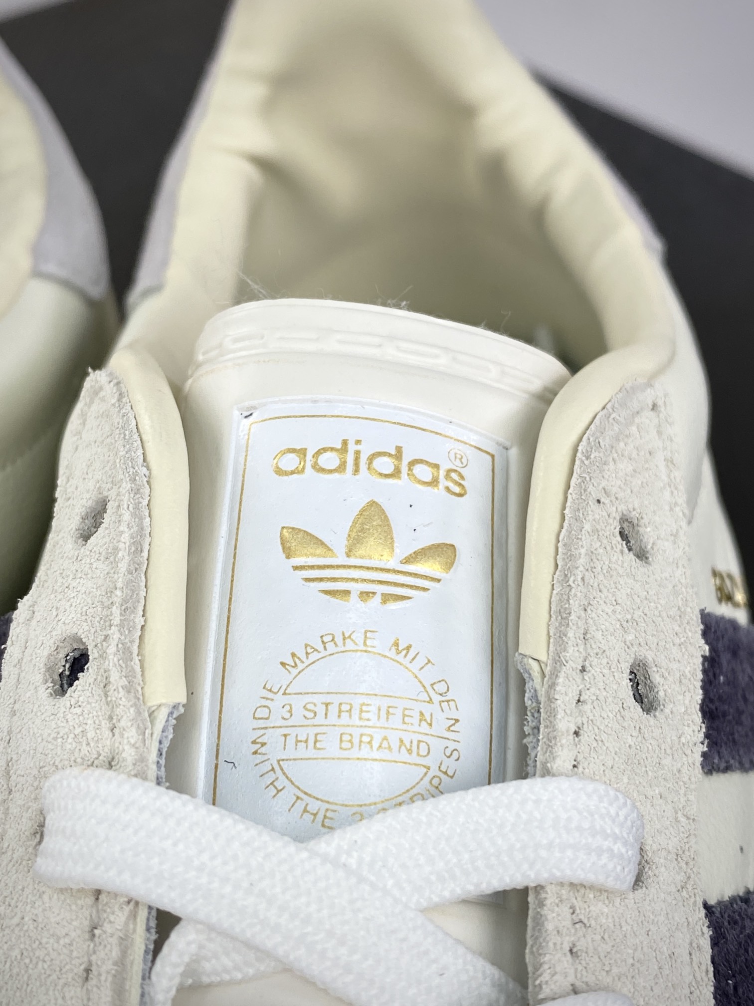 200 阿迪达斯Adidas Gazelle Indoor Trainers 羚羊板鞋““米白浅灰紫”IH8548