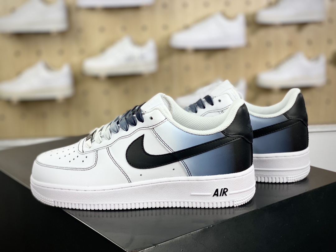 220 耐克Nike Air Force 1’07 Low"White/Sliver"空军一号板鞋“皮革白灰银渐变”FN0366-101