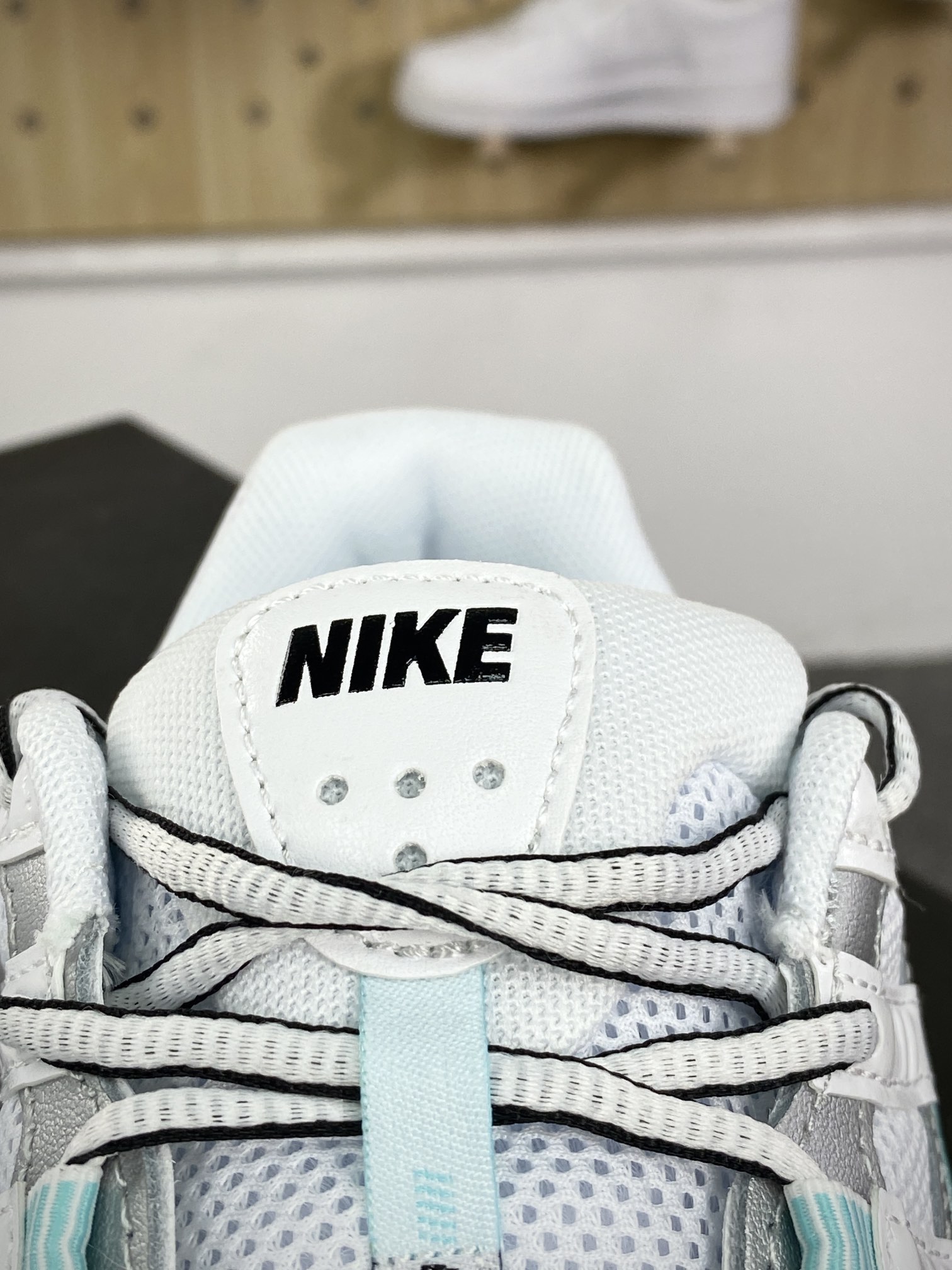 耐克Nike P-6000”White/Mint green/Black”系列低帮慢跑鞋“白黑薄荷绿”BV1021-104