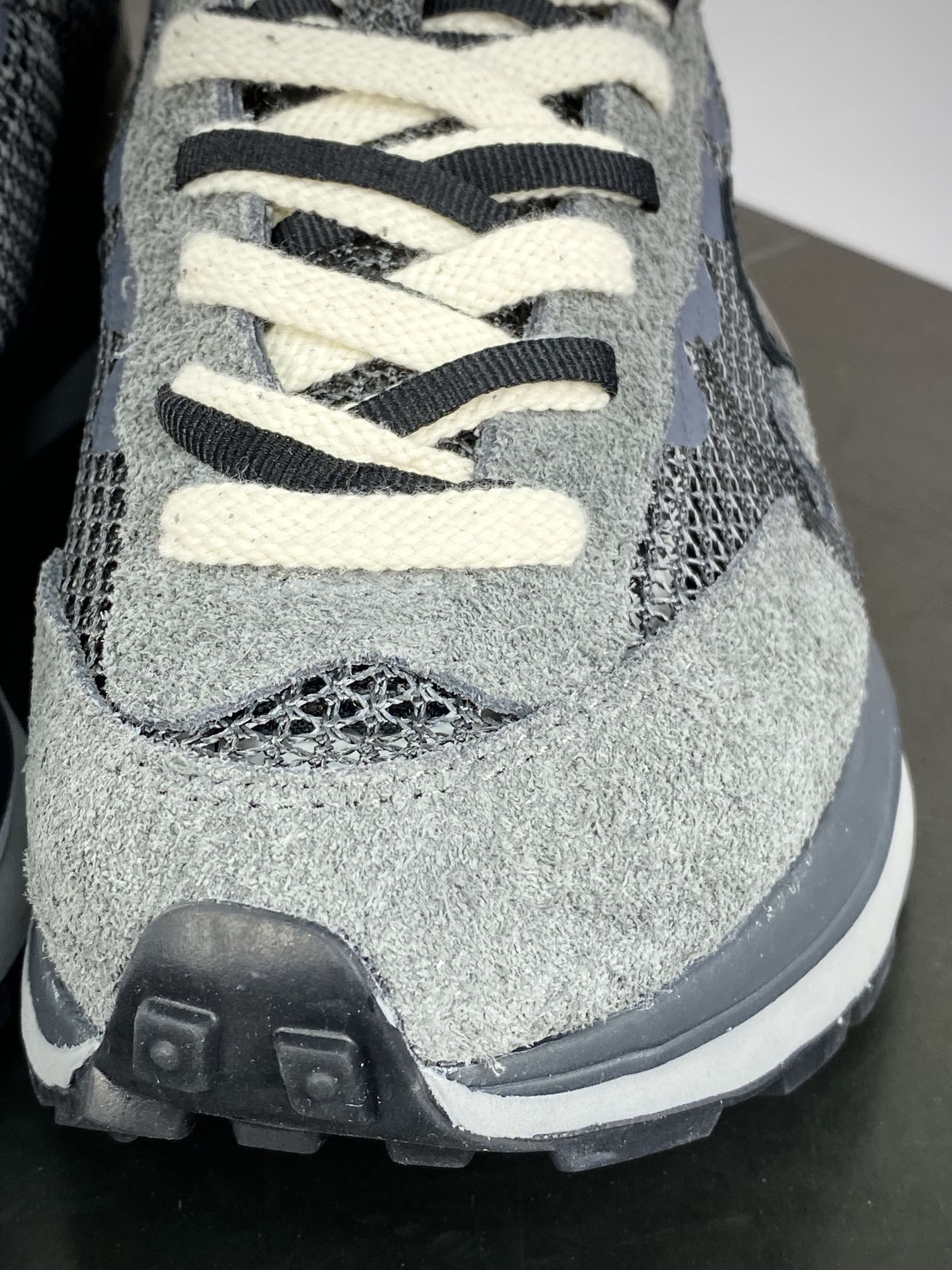 240 Sacai x Nike VaporWaffle 3.0"Charcoal Grey/Black"慢跑鞋“网织碳灰黑重叠双钩子”CV1363-105