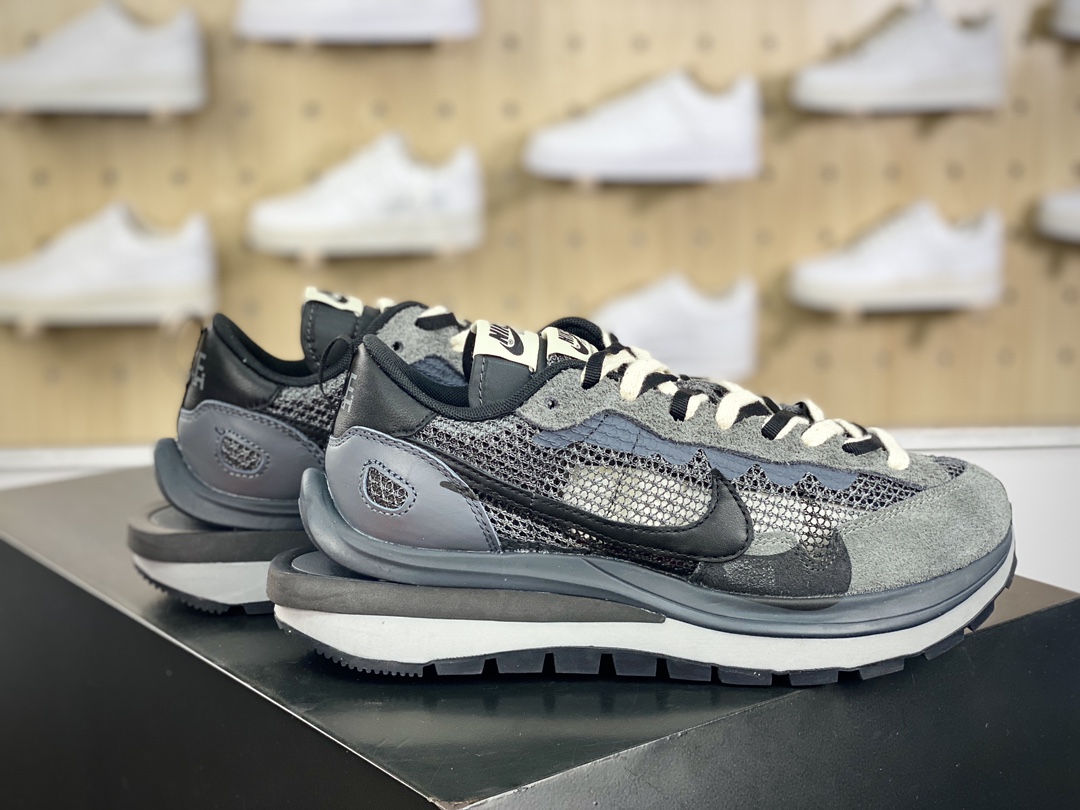 240 Sacai x Nike VaporWaffle 3.0"Charcoal Grey/Black"慢跑鞋“网织碳灰黑重叠双钩子”CV1363-105