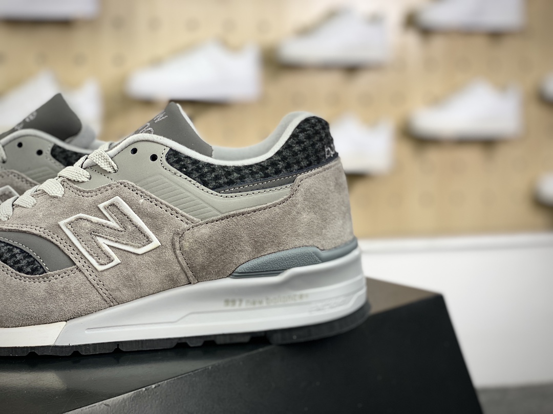 新百伦New Balance Made in USA M997高端慢跑鞋“狼灰呢子布”M997PAK