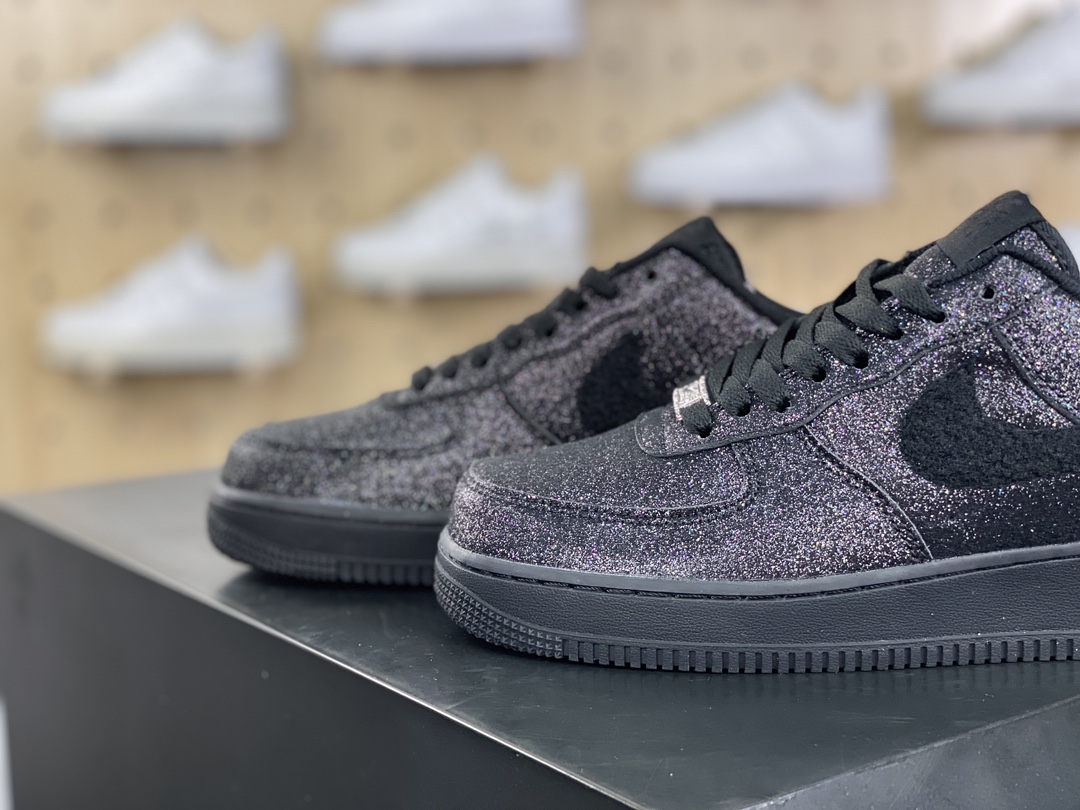 220 耐克Nike Air Force 1'07 Low"Black Swan"空军一号低帮板鞋“黑天鹅换勾满天星”CW2288-001