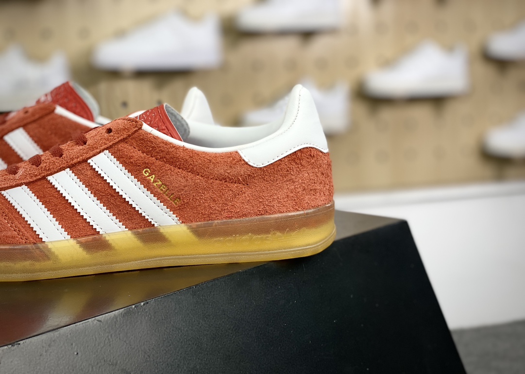 160 阿迪达斯Adidas Gazelle Indoor Trainers 板鞋“翻毛桔红白生胶底”HQ8718