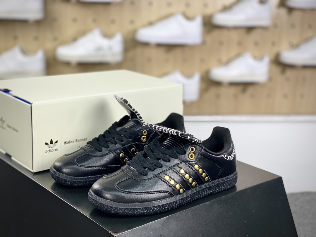 Wales Bonner x Adidas Originals Samba Classic”Studded Pack Black”桑巴舞板鞋“联名黑金铆钉”IG4303