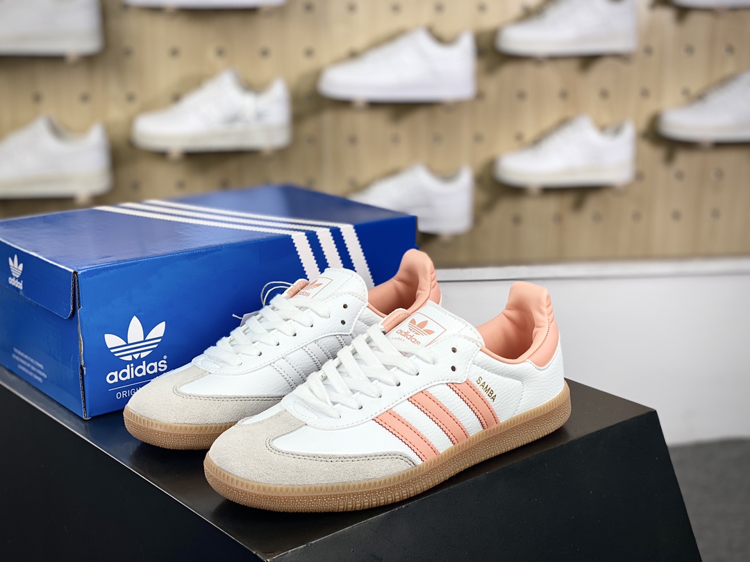 120 三叶草Adidas Originals Samba OG”White/Peach Pink/Gum”桑巴舞板鞋“皮革白浅灰橘粉生胶底”IG5932