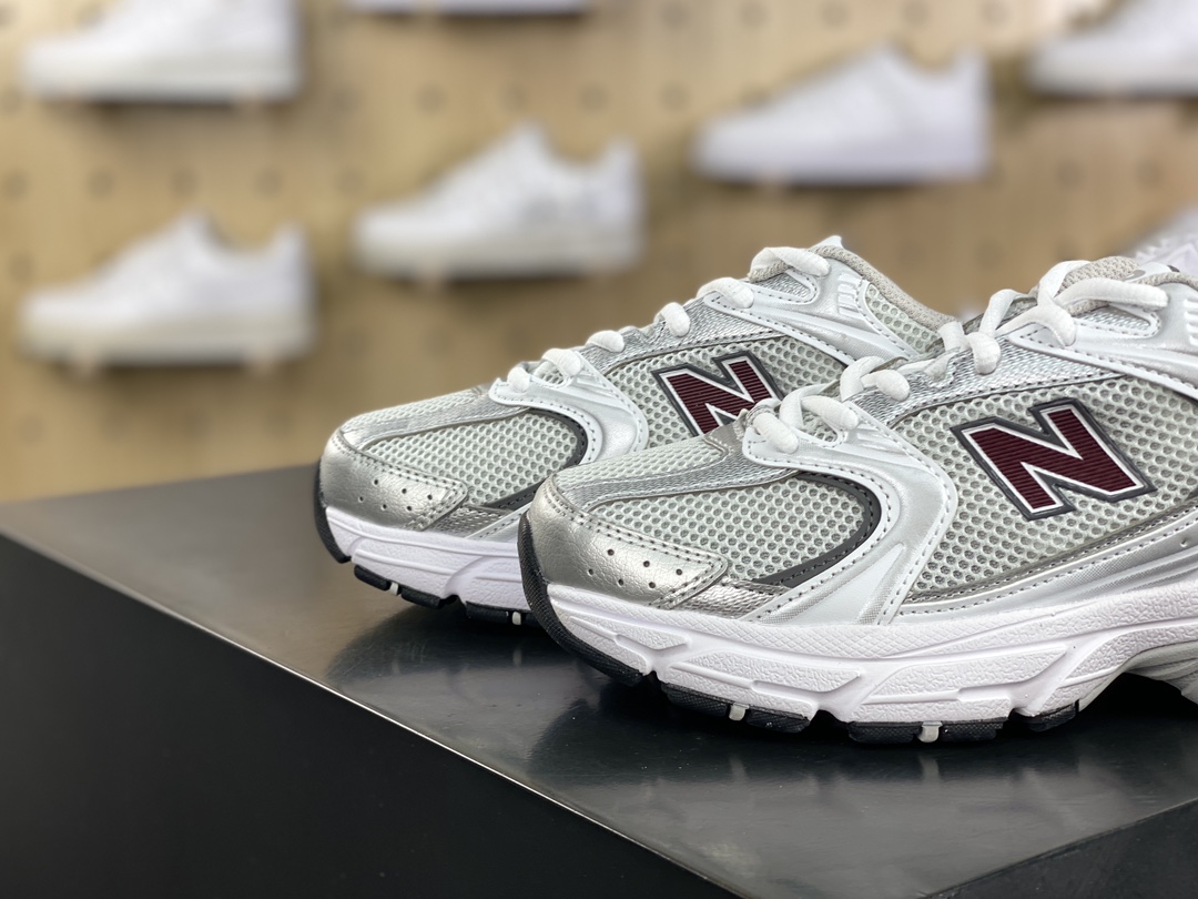 200 NB新百伦New Balance MR530系列低帮跑步鞋“深灰银”MR530GS