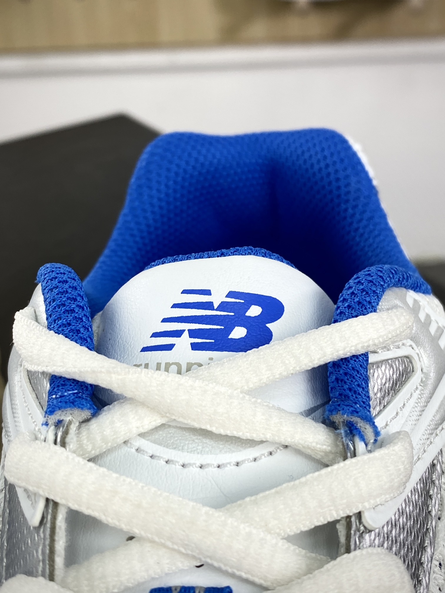 NB新百伦New Balance MR530系列低帮复古跑步鞋“白银蓝莓优格”MR530EA