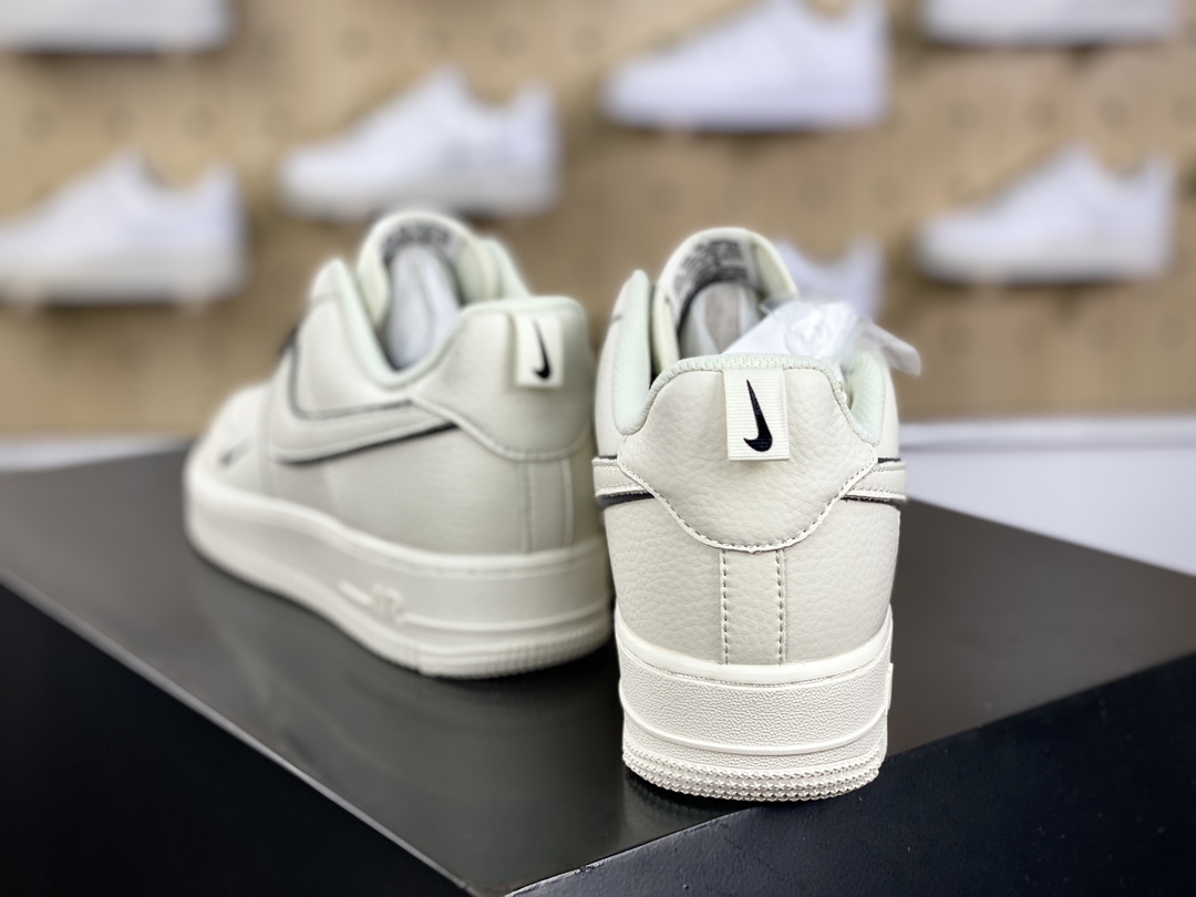 240 耐克Nike Air Force 1'07 Low"Beige/Black/Mini Swoosh"空军一号板鞋“米白黑叠钩小钩满天星”MJ0319-021