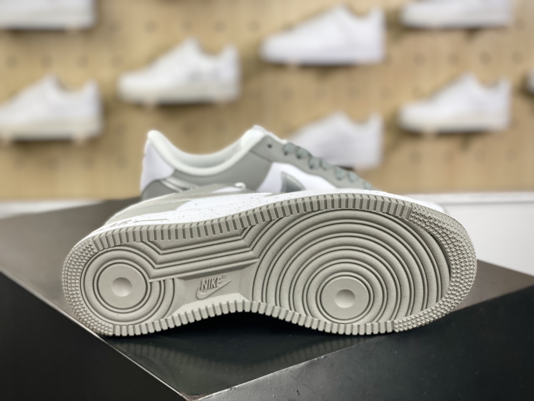 耐克Nike Air Force 1'07 Low”Soot White Silver”空军一号板鞋“拼色烟灰白银泼墨”MK5639-889
