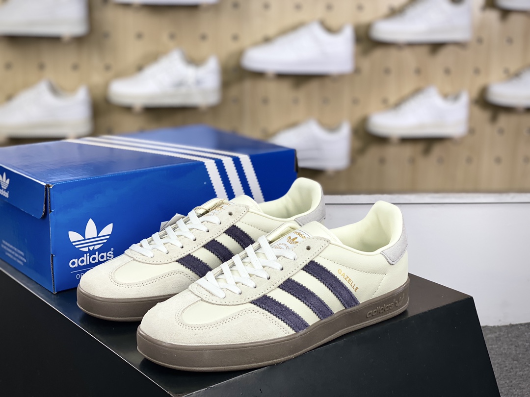 160 Emmi x Adidas Gazelle Indoor Trainers 羚羊内训系列低帮板鞋“联名燕麦米白藏蓝焦糖底”IH8548