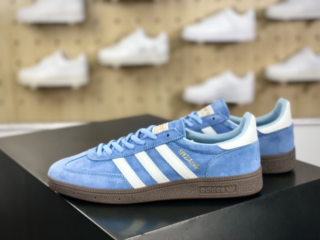 阿迪达斯Adidas Originals Handball SPZL 手球运动员板鞋“翻毛北卡蓝白生胶底”BD7632