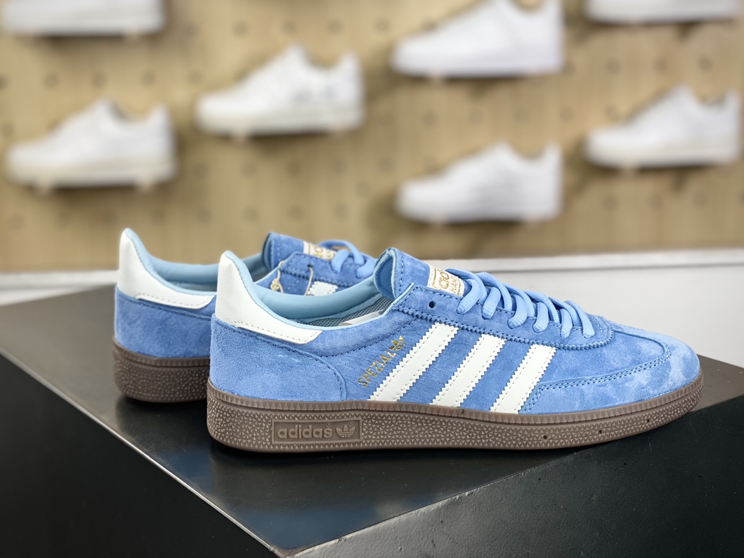 阿迪达斯Adidas Originals Handball SPZL 手球运动员板鞋“翻毛北卡蓝白生胶底”BD7632