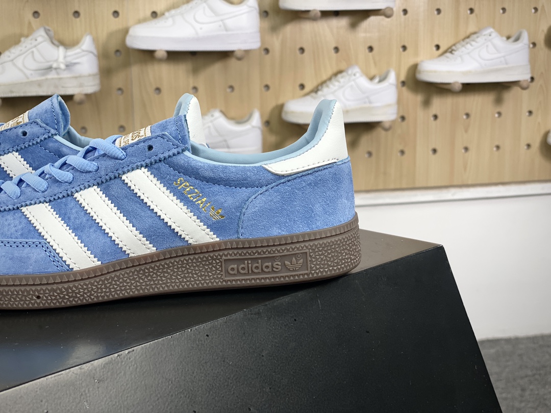 阿迪达斯Adidas Originals Handball SPZL 手球运动员板鞋“翻毛北卡蓝白生胶底”BD7632