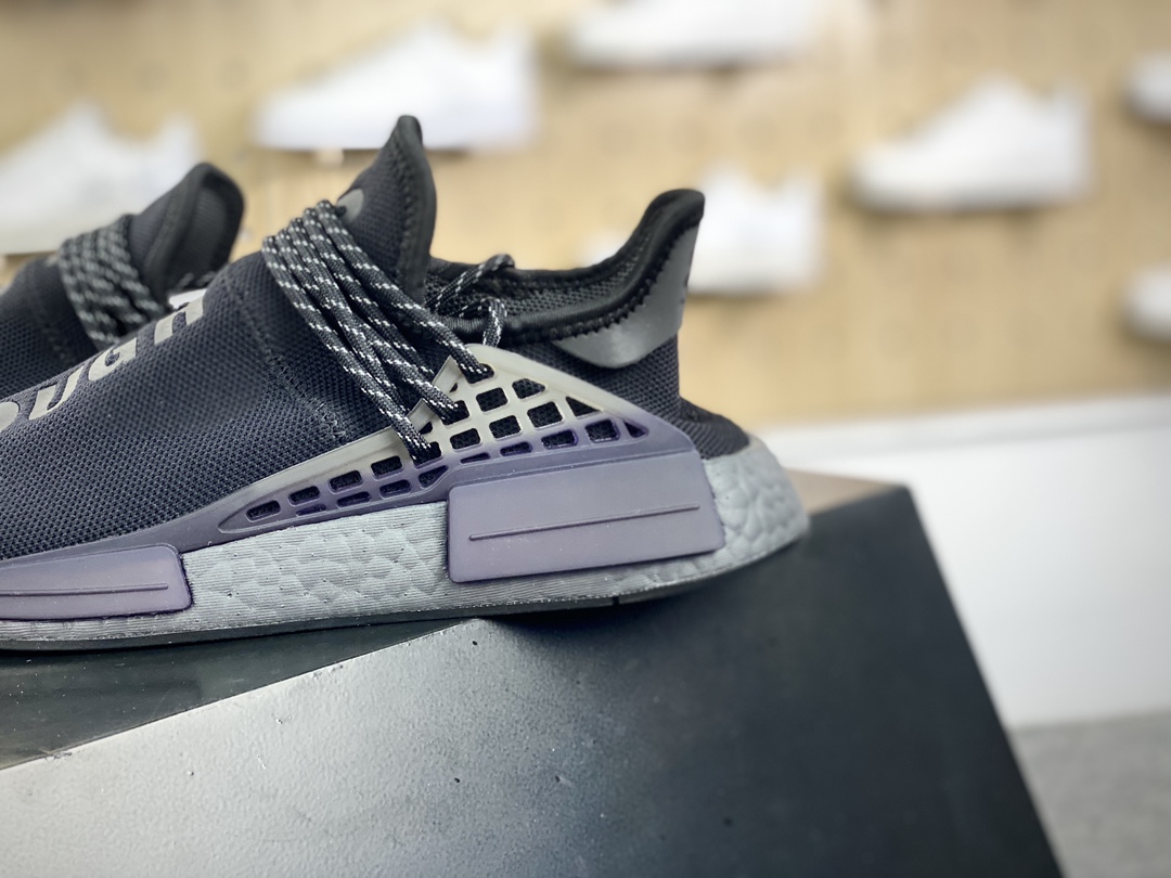 280 菲董联名BBC x Pharrell Williams x adidas Originals NMD Hu Trail NERD人类系列休闲慢跑鞋“黑武士”GX2487