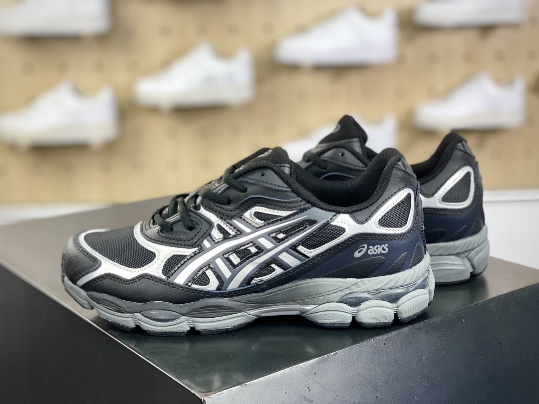 200 日本专业跑鞋品牌-亚瑟士/Asics Gel-NYC 系列低帮复古休闲运动慢跑鞋“黑碳灰”1201A789-020