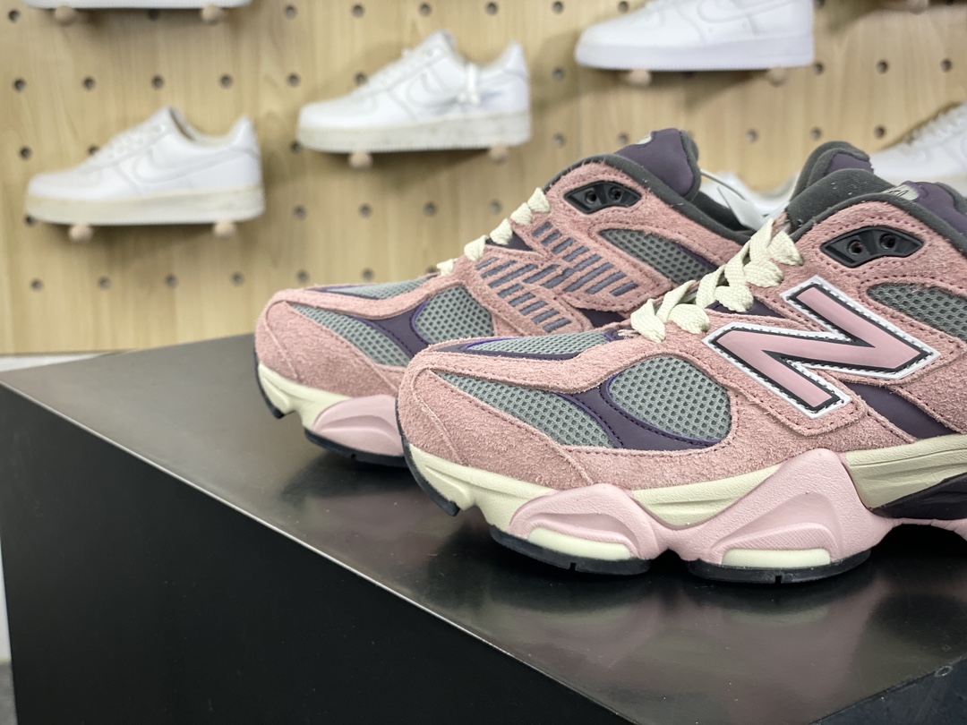 220 New Balance 9060"Pink Purple"系列复古百搭跑步鞋“冰淇淋粉深紫”U9060YSO