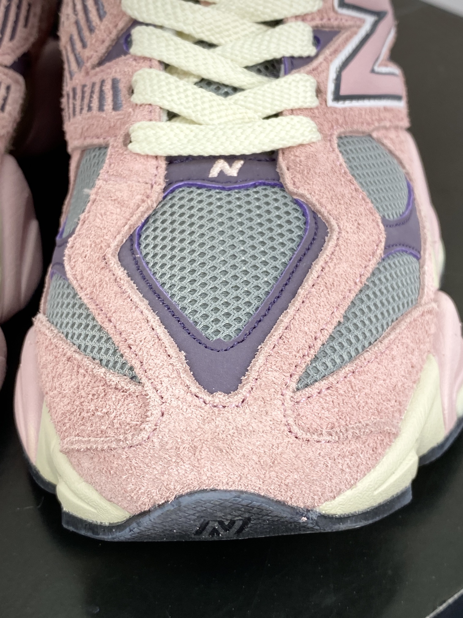 220 New Balance 9060"Pink Purple"系列复古百搭跑步鞋“冰淇淋粉深紫”U9060YSO