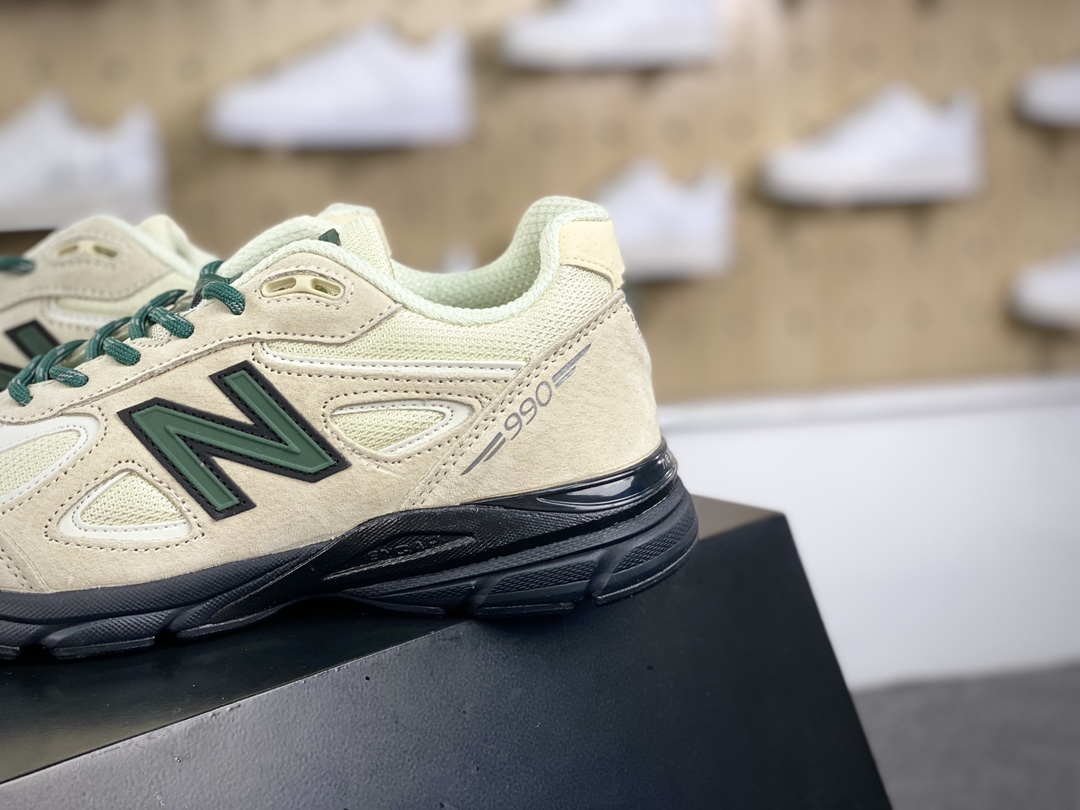 240 NB新百伦New Balance in USA M990V4"Macadamia Nut"系列老爹跑步鞋“澳洲建构米黄绿黑”U990GB4