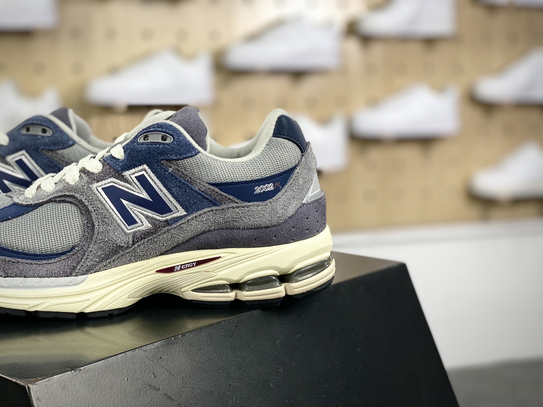 260 NB新百伦New Balance 2002R"Navy Grey"系列低帮慢跑鞋“深灰午夜蓝”M2002REL