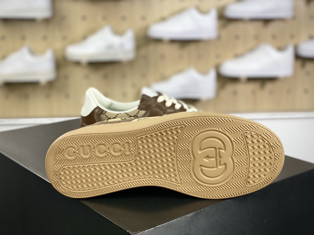 380 古驰/GUCCI Embossed Platform With Chunky Sneaker 厚底系列低帮小白板鞋“皮革棕乌木灰GG印花”669582 UPGB0 4273