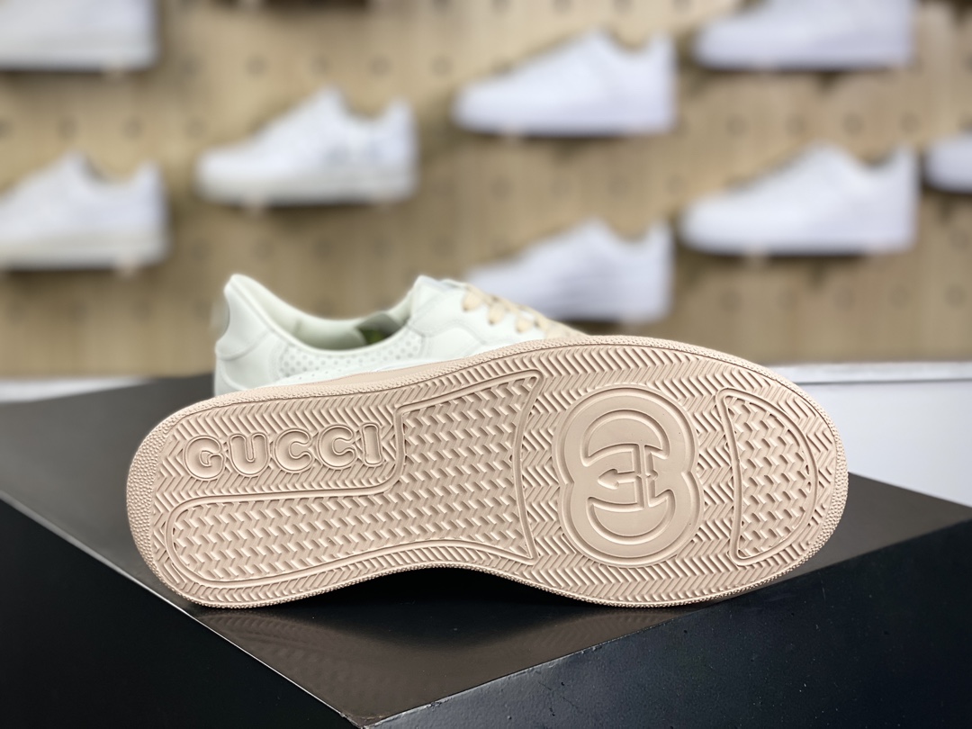 380 古驰/GUCCI Embossed Platform With Chunky Sneaker 厚底系列低帮板鞋“皮革粉白GG印花”669582 UPGB0 4273