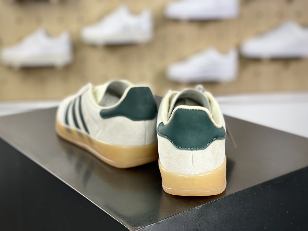 160 阿迪达斯Adidas Gazelle Indoor Trainers 羚羊内训系列低帮板鞋“麂皮奶油燕麦色暗绿焦糖底”IH7502