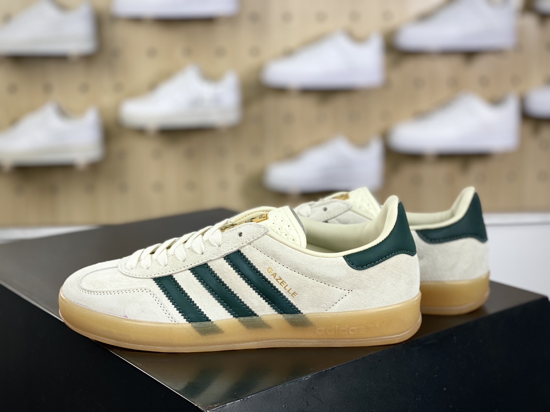 160 阿迪达斯Adidas Gazelle Indoor Trainers 羚羊内训系列低帮板鞋“麂皮奶油燕麦色暗绿焦糖底”IH7502