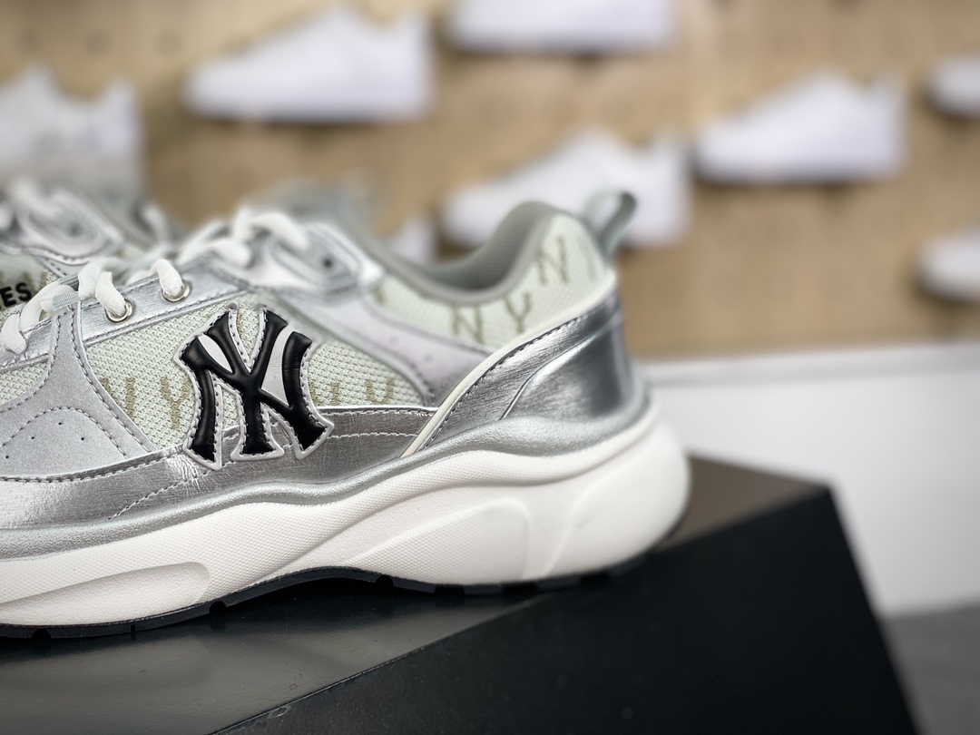 220 New York Yankees x MLB Fastball Classic Monogram 快球系列低帮慢跑鞋“金属银NY印面LOGO”3ARNFSB4N-GP001