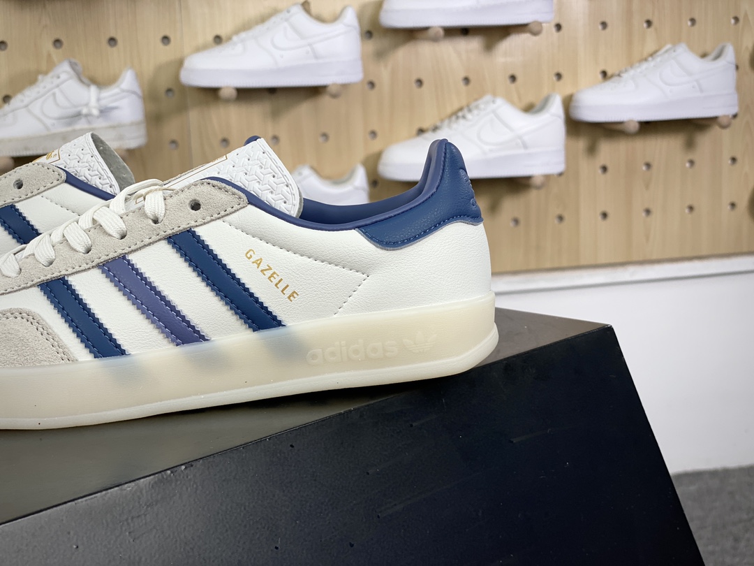 140 阿迪达斯Adidas Gazelle Indoor Trainers 羚羊内训系列低帮板鞋“米白冰晶雾灰紫”IG1643