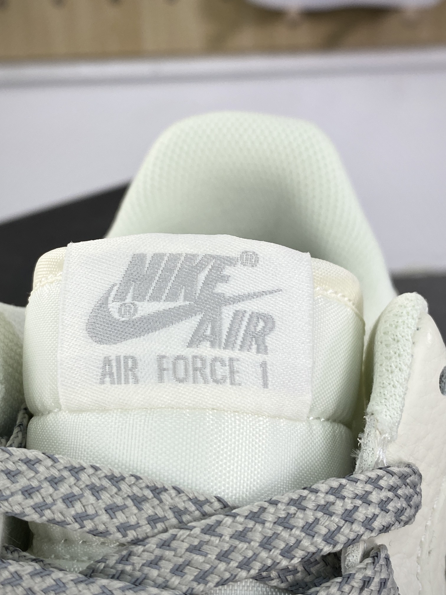 240 耐克Nike Air Force 1'07 Low"Beige/Sliver/Mini Swoosh"空军一号板鞋“米白银叠钩小钩满天星”MJ0319-023