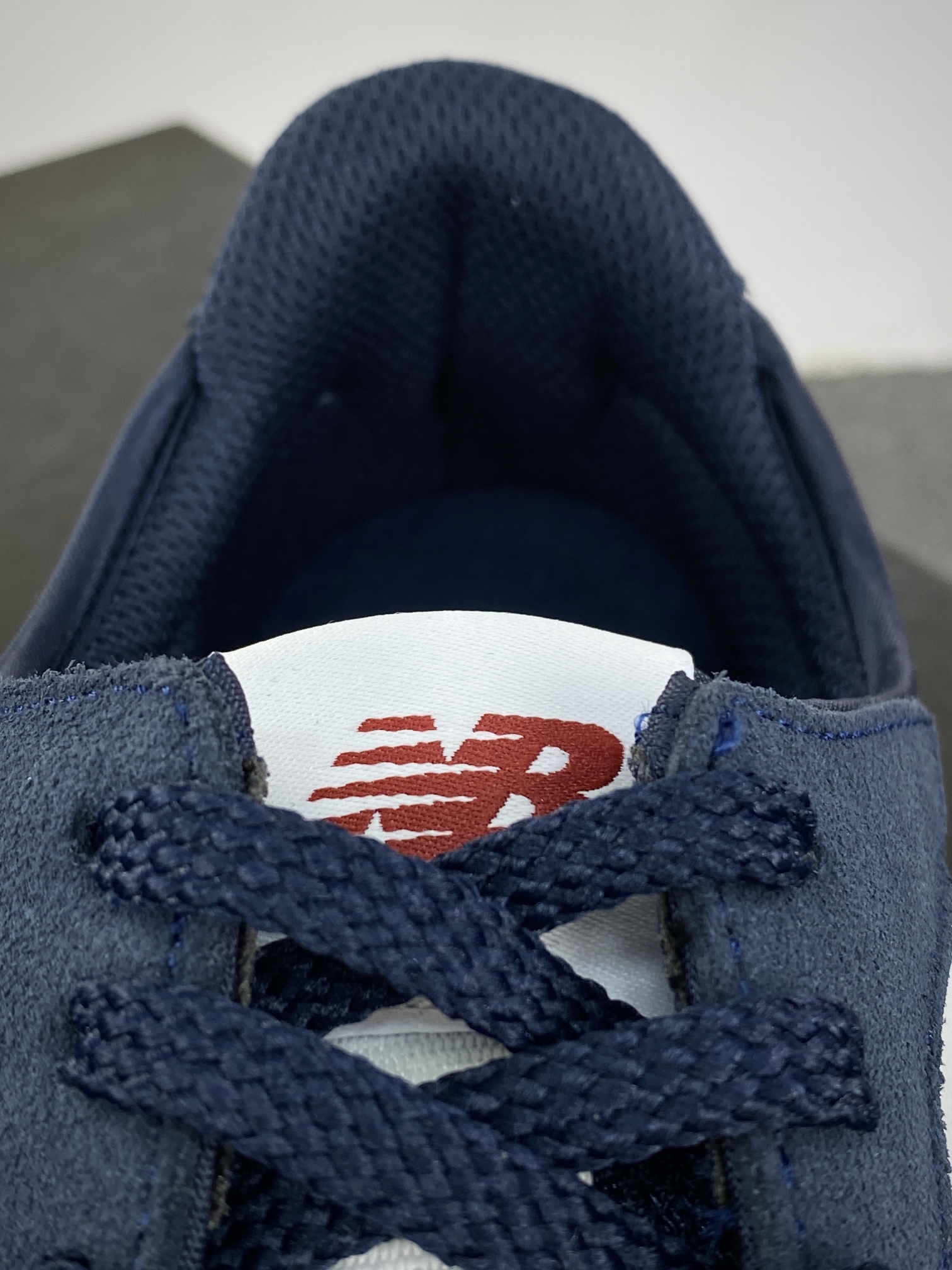 180 NB新百伦New Balance MS327系列低帮复古休闲运动慢跑鞋“藏蓝白”MS327CNW