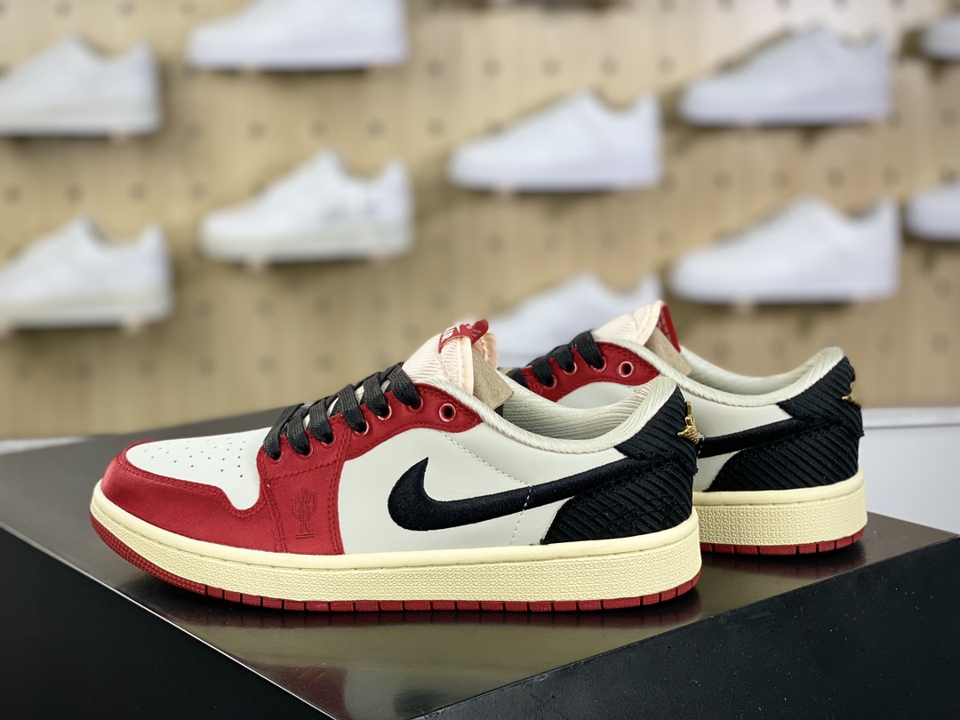 200 Trophy Room x Nike Air Jordan 1 Retro Low OG SP"Away"AJ1乔丹一代篮球鞋“联名丝绸白黑红芝加哥”FN0432-100