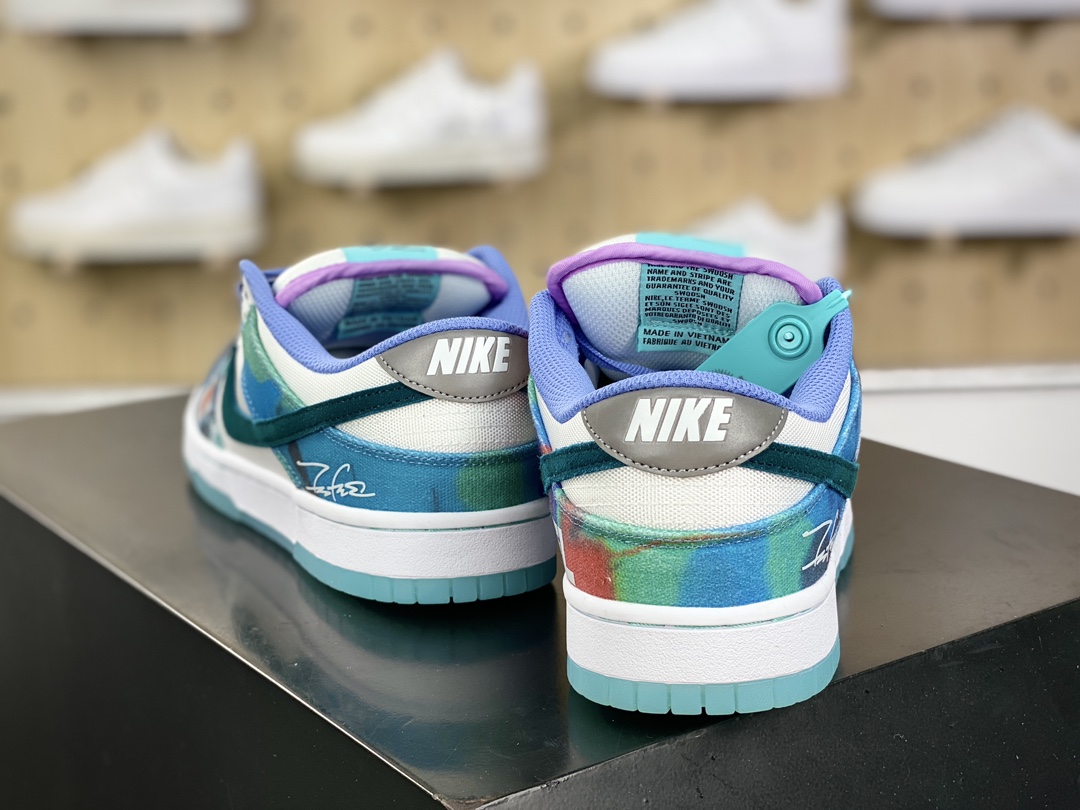 220  Nike SB Dunk Low Pro"Bleached Aqua"扣篮系列低帮板鞋“联名白水蓝水晶扎染涂鸦”HF6061-400