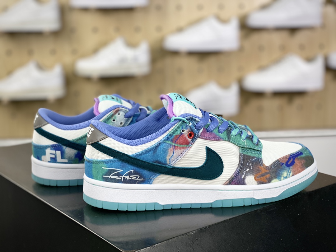 220  Nike SB Dunk Low Pro"Bleached Aqua"扣篮系列低帮板鞋“联名白水蓝水晶扎染涂鸦”HF6061-400