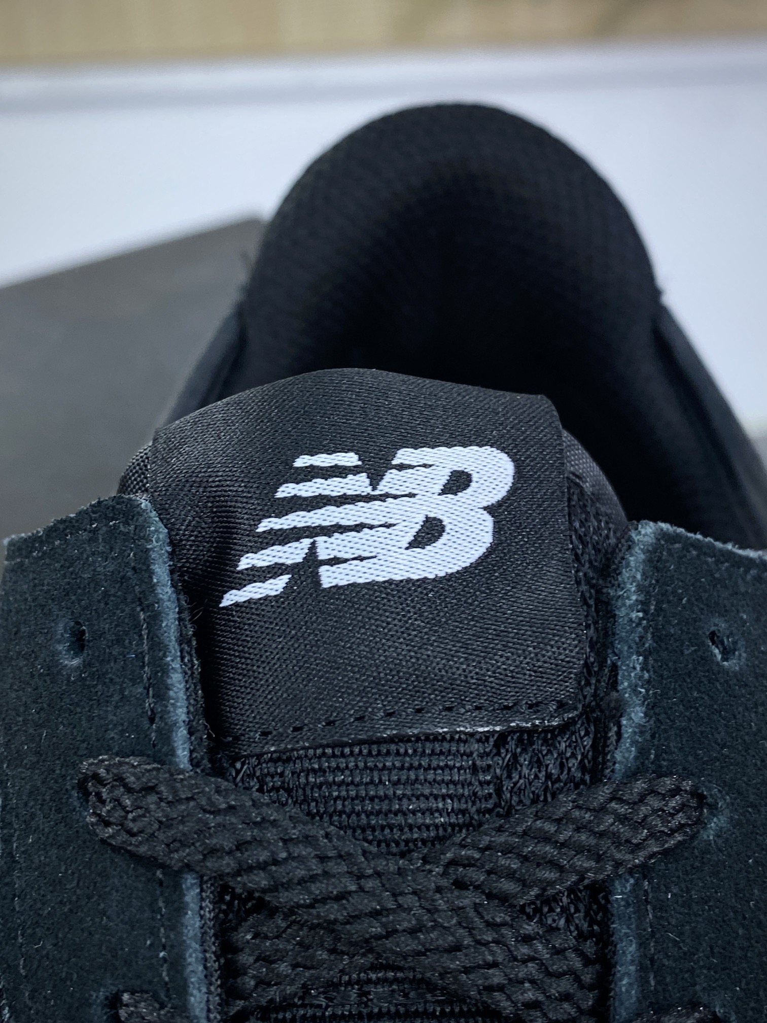 180 NB新百伦New Balance MS327系列低帮复古休闲运动慢跑鞋“全黑武士”MS327CTB