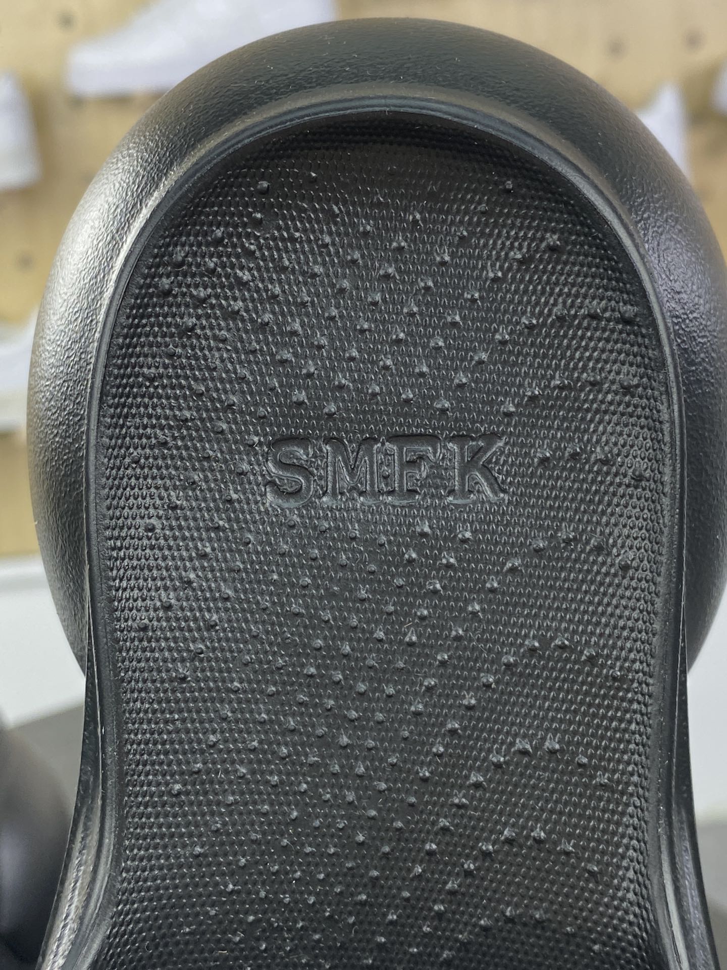 240 SMFK Compass Sandals 十字花系列超松糕拖鞋“全黑立体四枚十字花”SL001B1