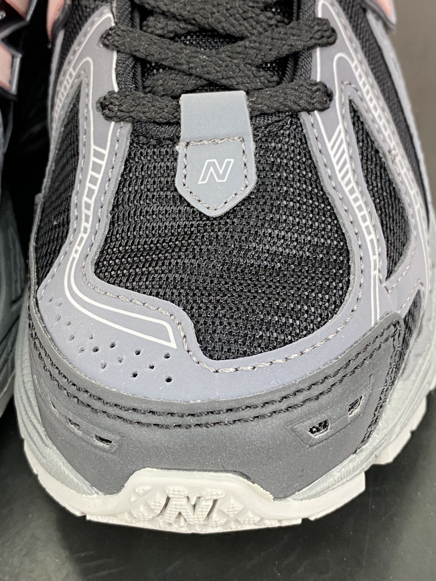 220 NB新百伦New Balance M1906R系列低帮复古老爹慢跑鞋“黑深灰淡粉提环”M1906RHC