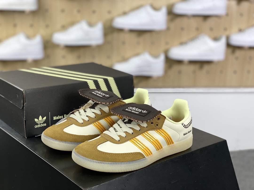 Wales Bonner x Adidas Originals Samba Classic”Light Yellow”桑巴舞板鞋“长鞋舌淡黄棕果冻底”IG5888