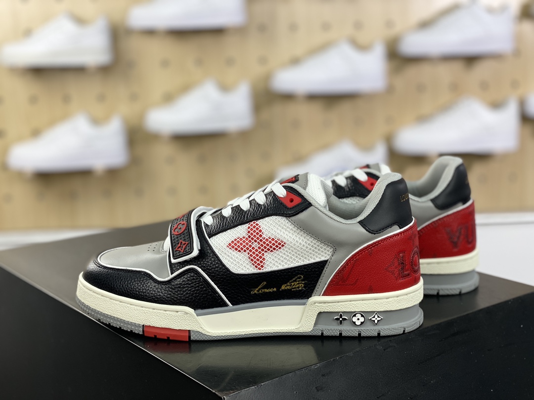 380 Louis Vuitton Trainer Sneaker Low 运动系列低帮复古百搭休闲运动文化篮球板鞋