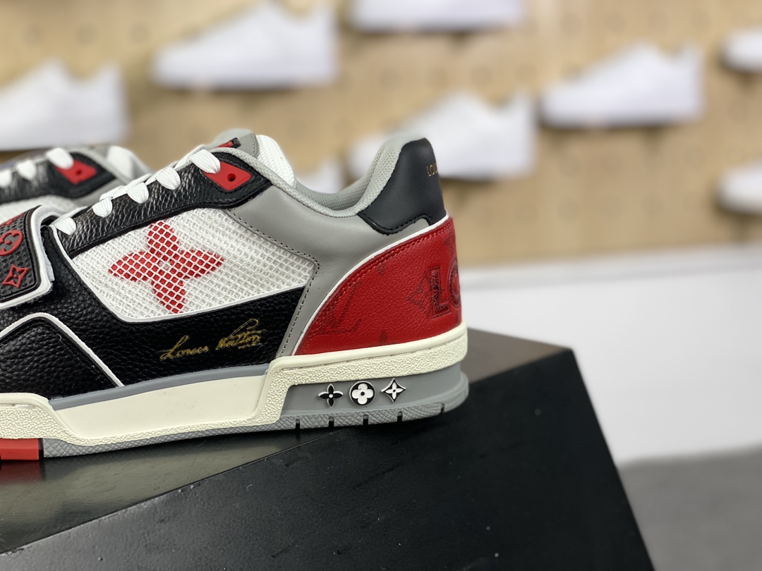 380 Louis Vuitton Trainer Sneaker Low 运动系列低帮复古百搭休闲运动文化篮球板鞋