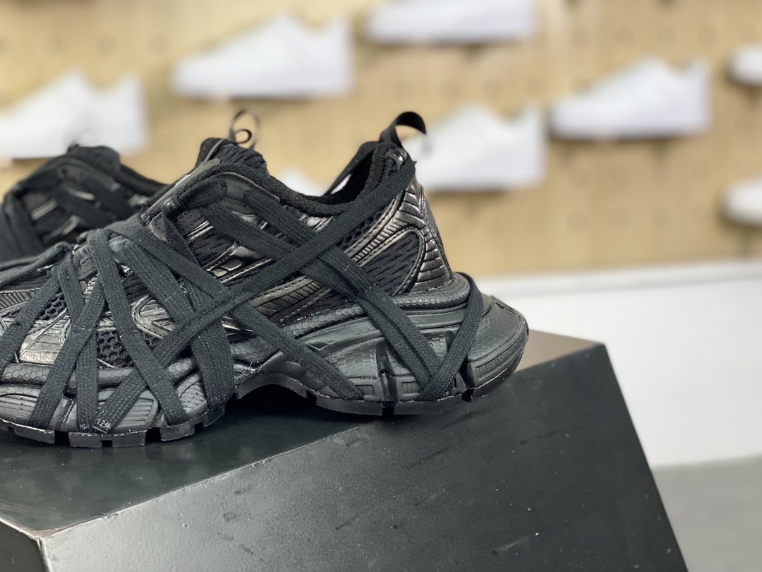 500 巴黎世家BALENCIAGA 3XL Extreme Lace Sneakers 3+系列低帮慢跑鞋“网织全黑绑绳木乃伊”778697 W3XLL 0125