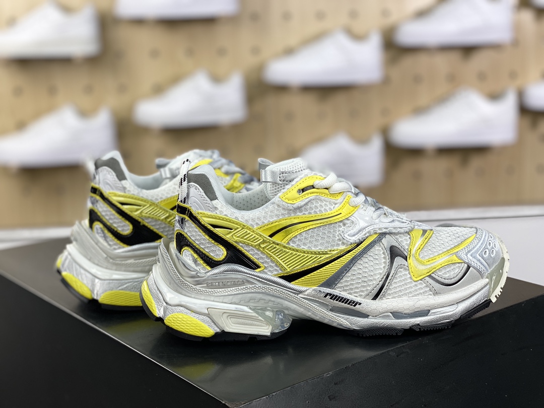 500 巴黎世家BALENCIAGA Runner Sneaker 3.0慢跑鞋“解构破坏白黑浅黄3.0”779064 W3RXP 9710