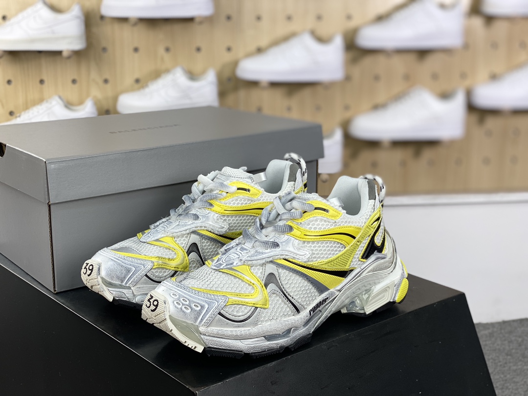 500 巴黎世家BALENCIAGA Runner Sneaker 3.0慢跑鞋“解构破坏白黑浅黄3.0”779064 W3RXP 9710